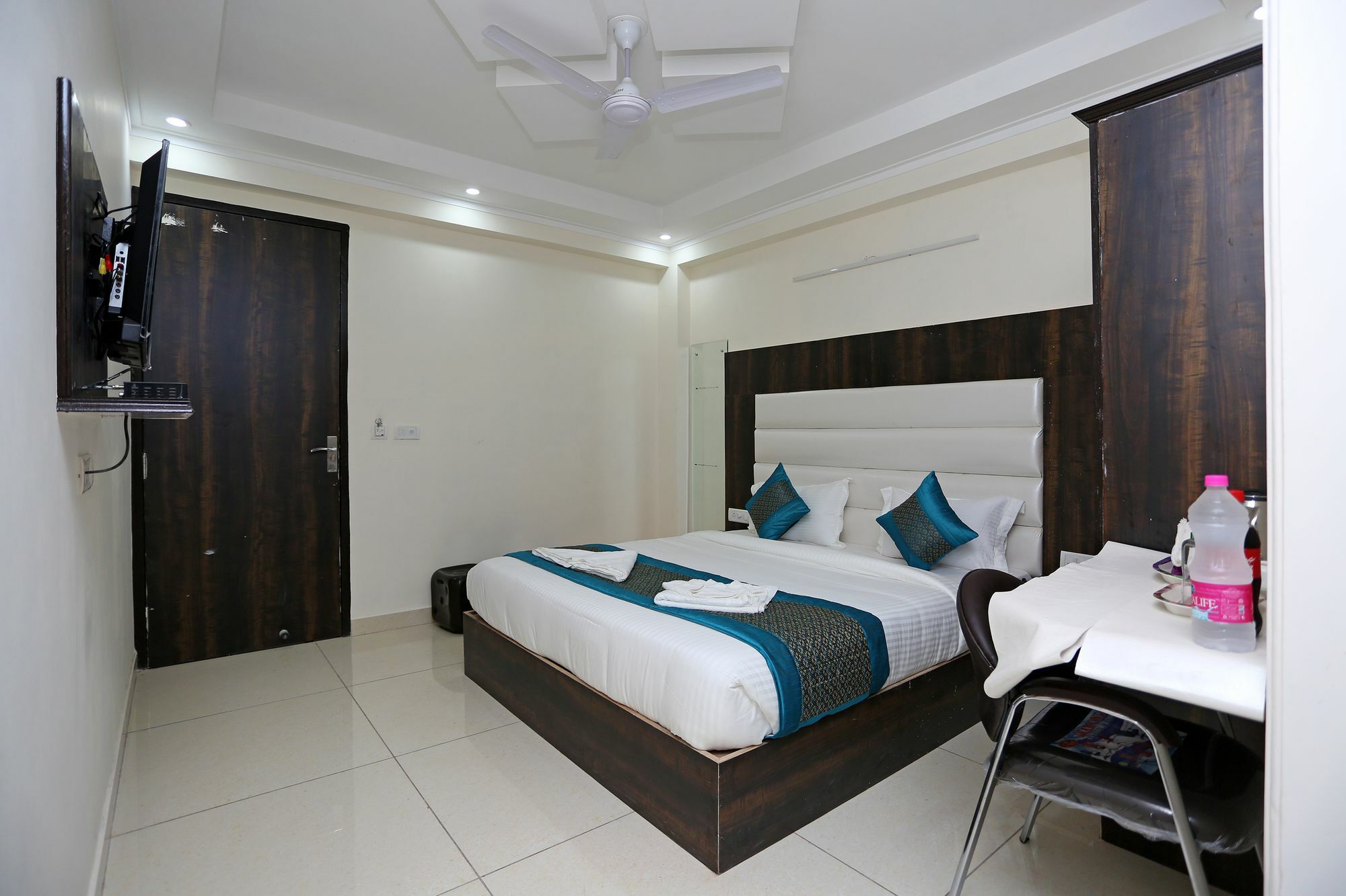 Hotel Aero Stay Új-Delhi Kültér fotó