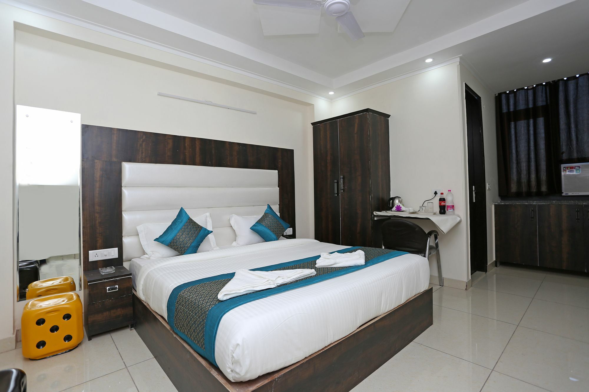 Hotel Aero Stay Új-Delhi Kültér fotó